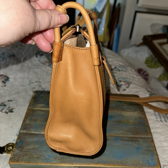 Fossil Cow Hide Camel Tailored Leather Brown Cross Body Small (C) - Picture 3 of 8